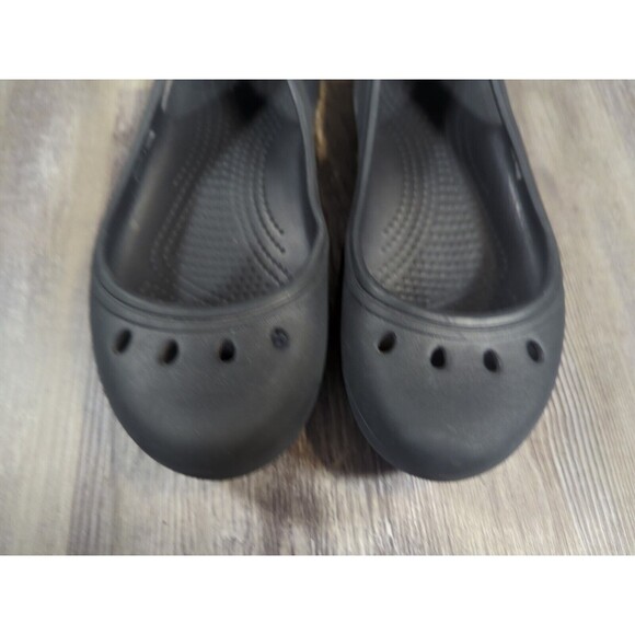 Crocs Women's Size 6 Kadee Black Closed Toe Comfort Ballet Flat Shoes - Picture 4 of 16